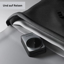 Lade das Bild in den Galerie-Viewer, Für Zuhause und auf Reisen: Faltbare 3-in-1 Ladestation für iPhone, Apple Watch und AirPods
